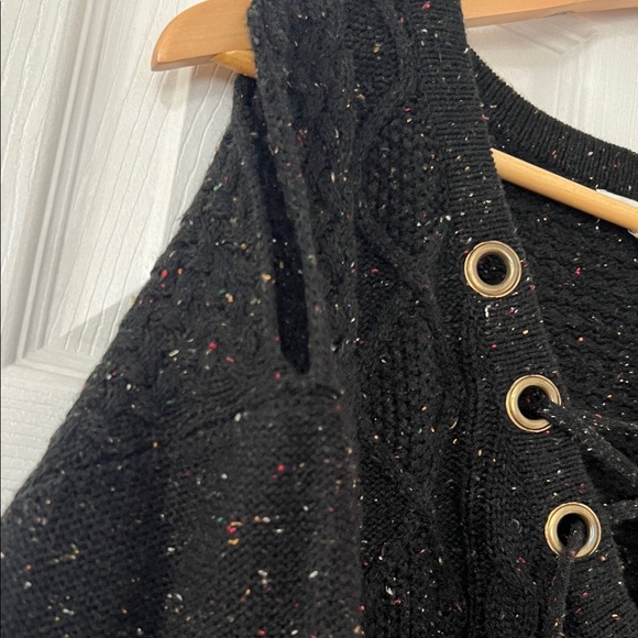 Black Cold Shoulder Sweater with Lace-Up Detail - Picture 4 of 6